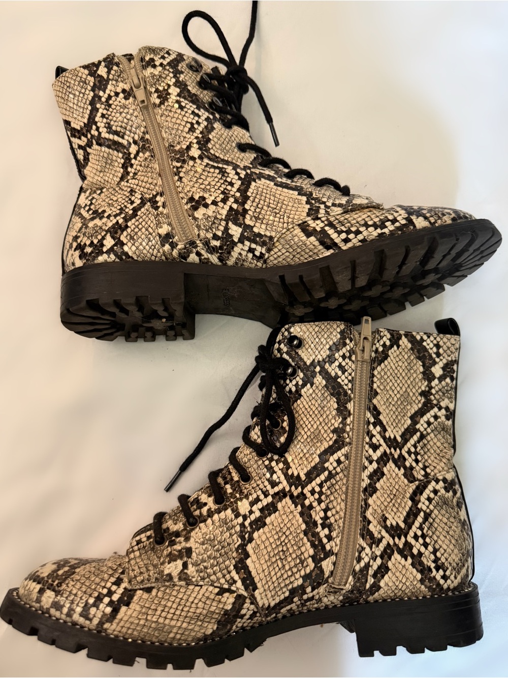 Express Snakeskin Combat Boots Women’s Size 8 | Lace-Up Zip Ankle Boots